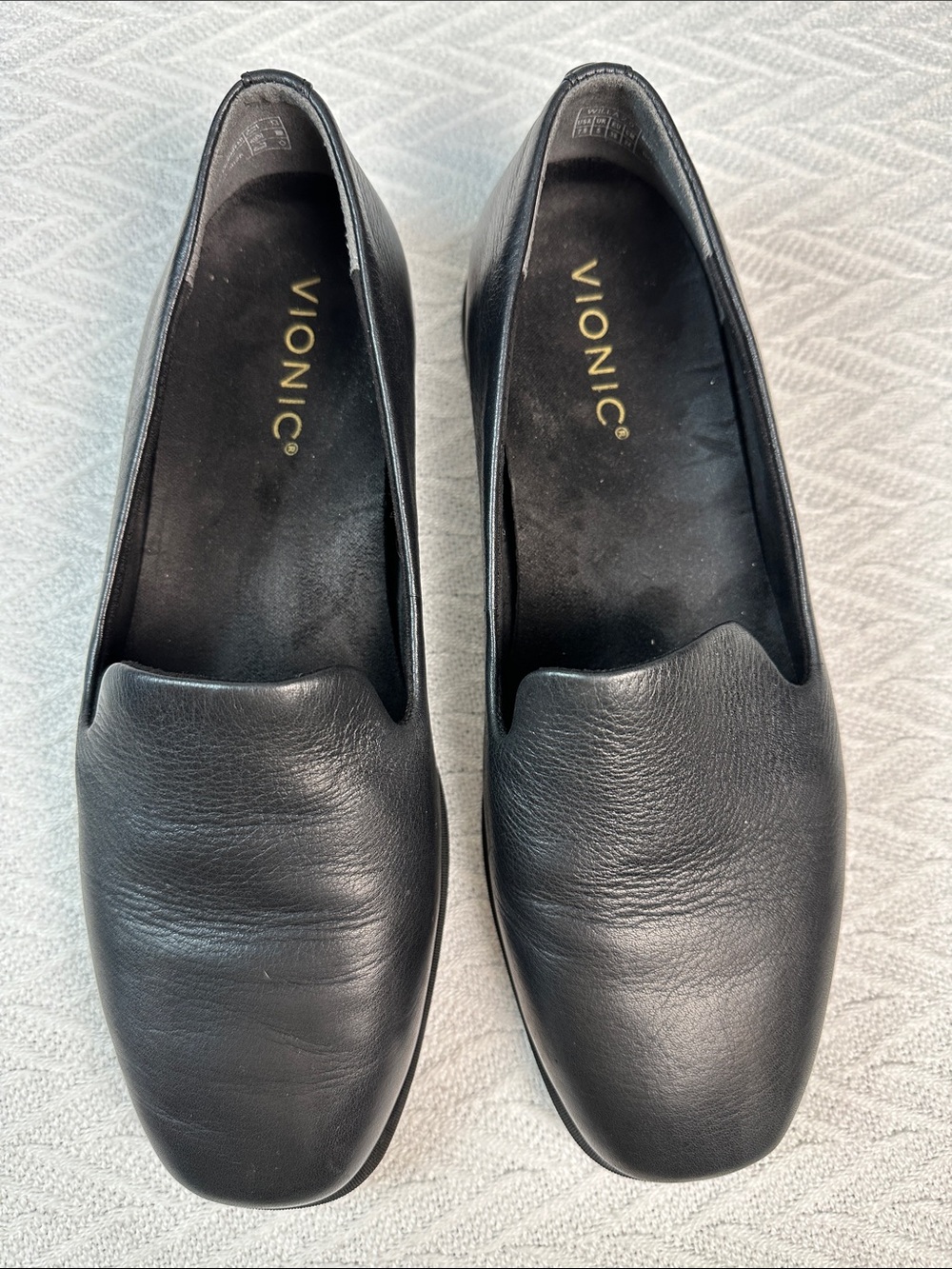 Vionic Black Leather Slip-On Loafers for Men - Picture 2 of 11
